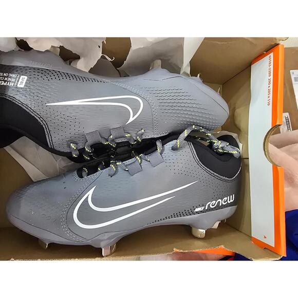Nike Womens softball cleats - Picture 1 of 5